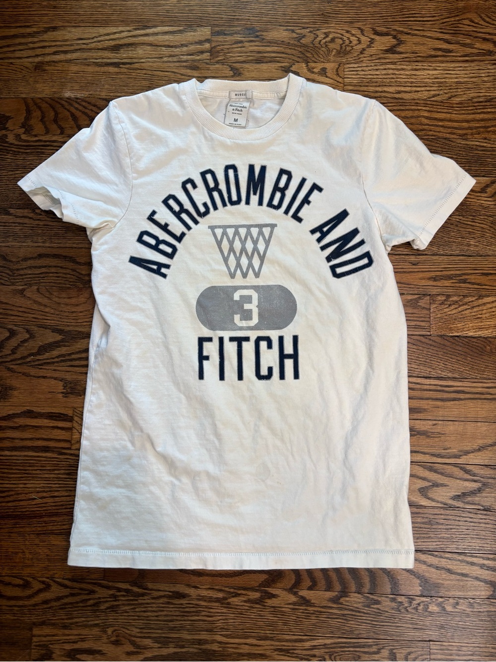 Vintage 2000s Abercrombie & Fitch Cream Graphic Tee | Medium
